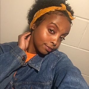 Meet your Posher, Khadra